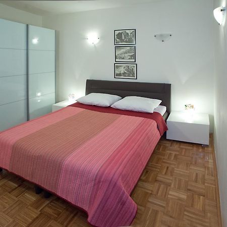 Ideal Location Split Apartments ห้อง รูปภาพ