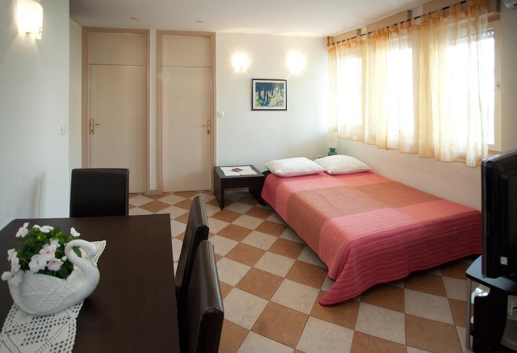 Ideal Location Split Apartments ห้อง รูปภาพ