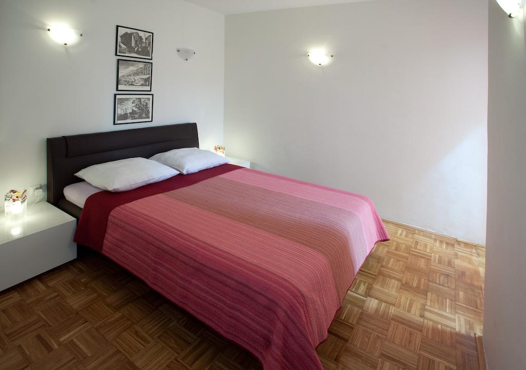 Ideal Location Split Apartments ห้อง รูปภาพ